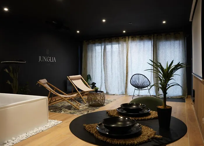 Junglia - & Cine Apartment *